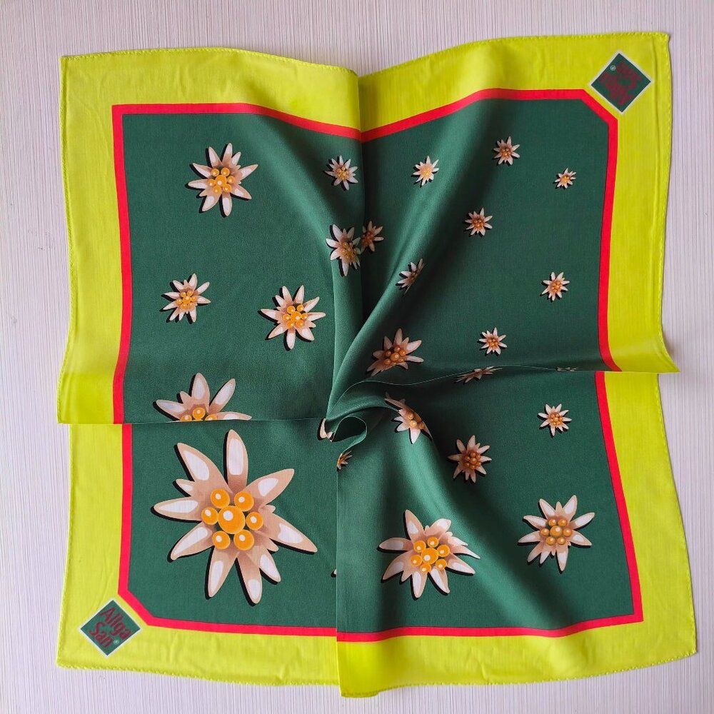🍀 New 🍀 100% Silk Square Scarves, 50 cm x 50 cm
